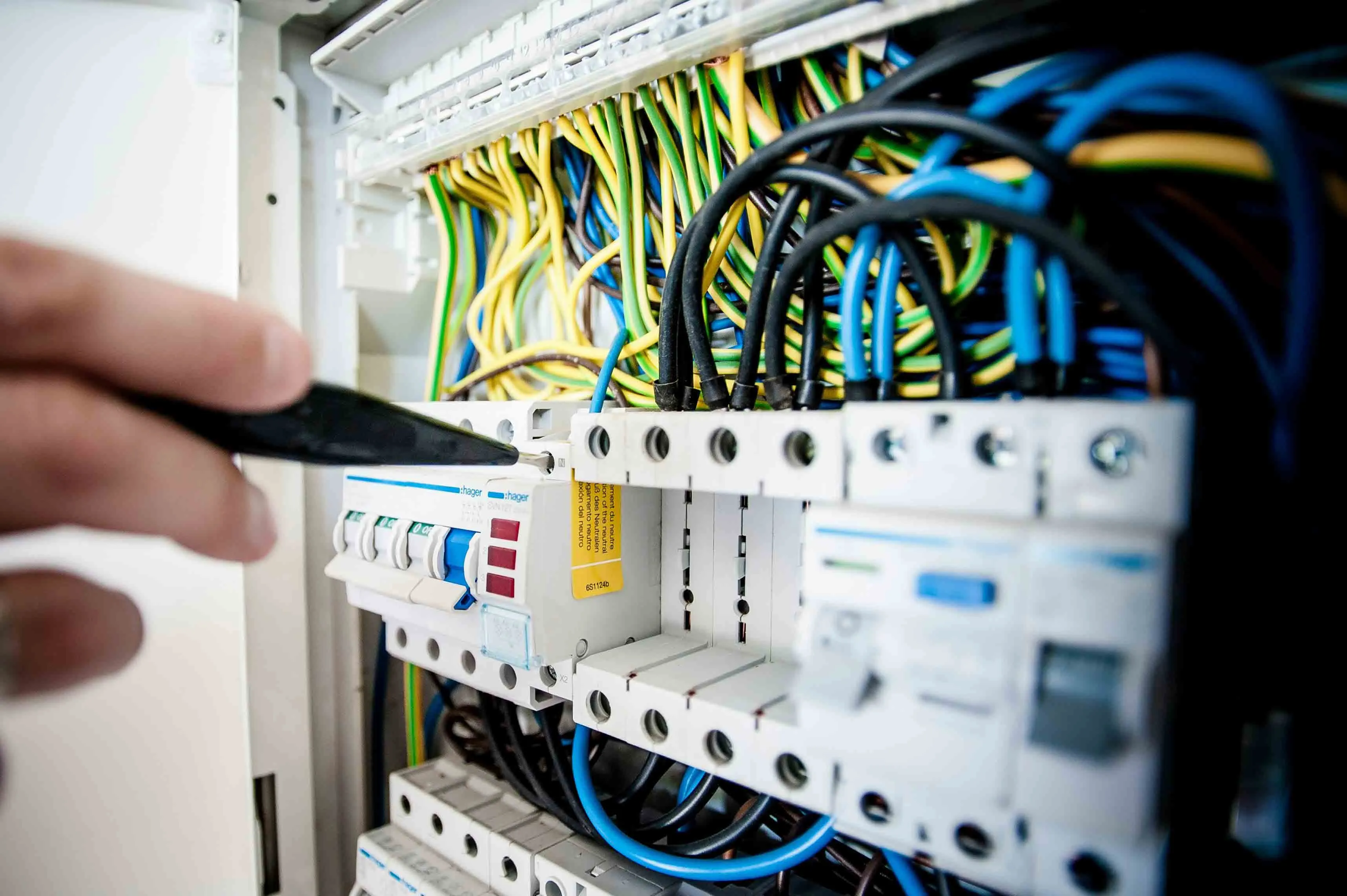 Electrician course practical training in Trichy - SRRR Institute